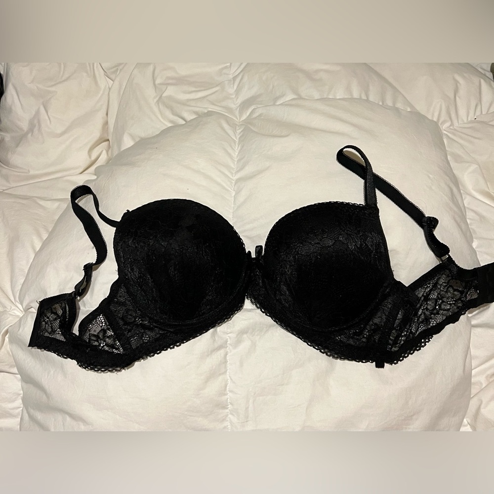 Black bra 38C